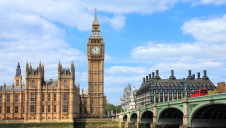 Plastic coffee cup lids and plastic cutlery will be substituted, cutting a total of more than 1.1 million pieces of single-use plastic from Parliamentary waste